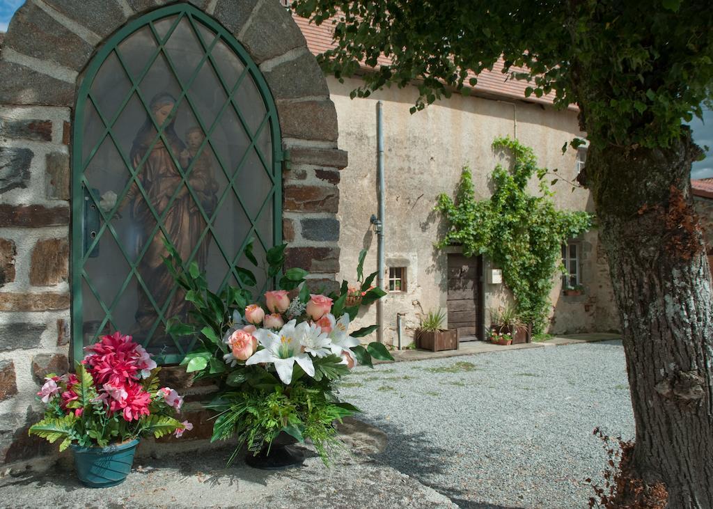 L'Ancien Presbytere Chambres D'Hote Ou Gite Le Dorat Eksteriør billede