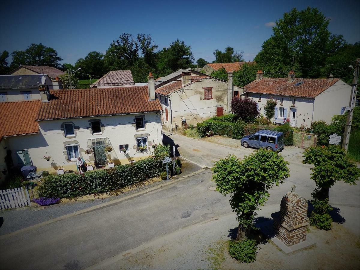 L'Ancien Presbytere Chambres D'Hote Ou Gite Le Dorat Eksteriør billede