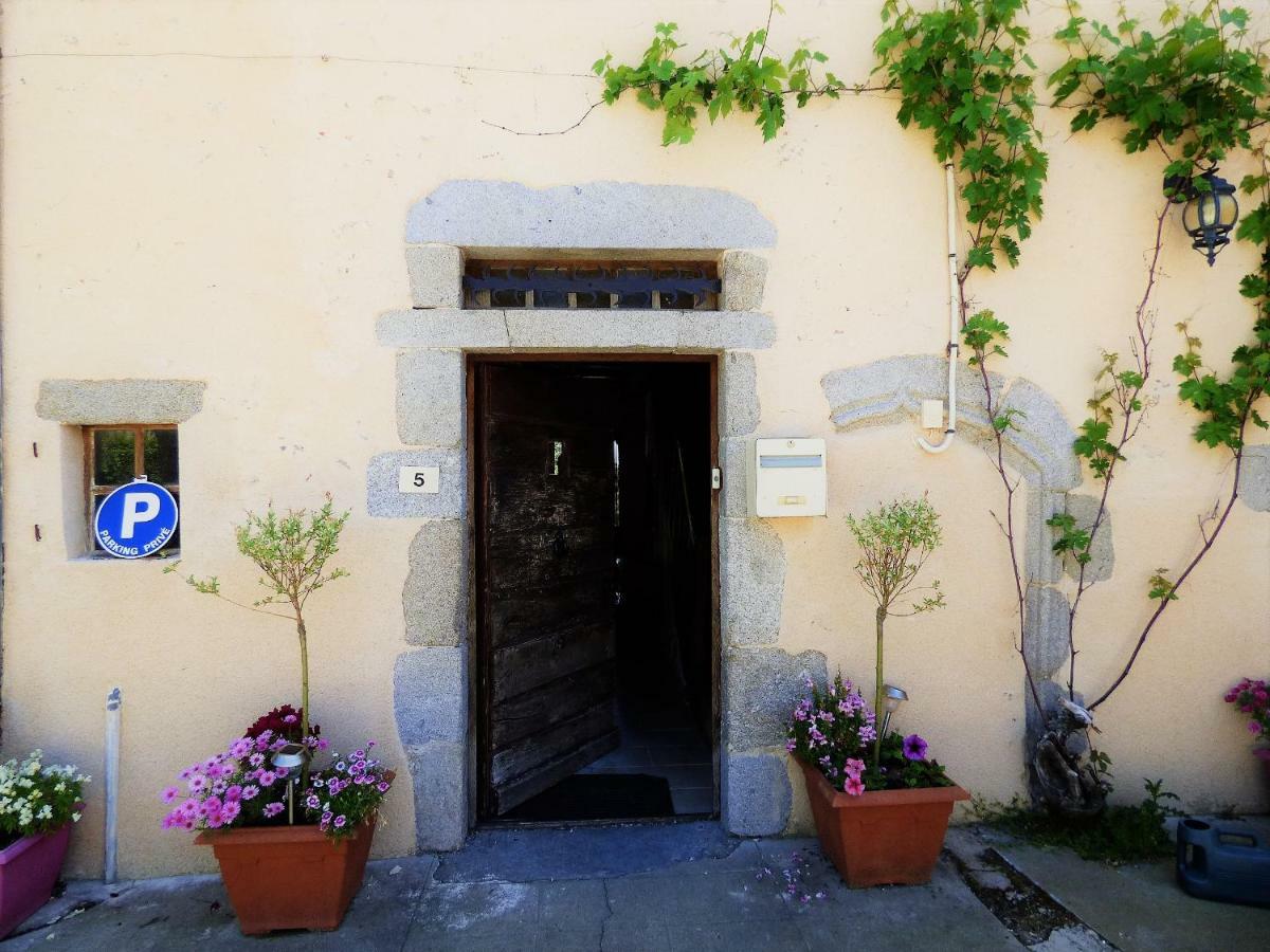 L'Ancien Presbytere Chambres D'Hote Ou Gite Le Dorat Eksteriør billede